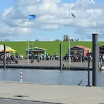 Strandstern Mit Wallbox 아파트